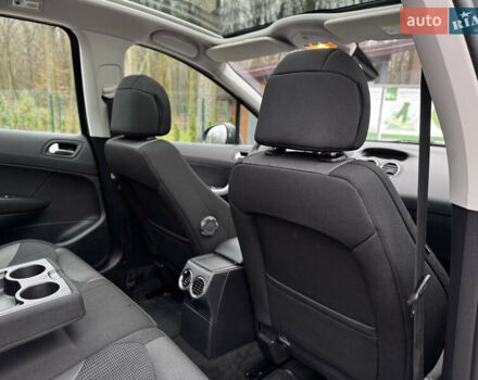 Серый Пежо 308, объемом двигателя 1.6 л и пробегом 96 тыс. км за 6700 $, фото 59 на Automoto.ua