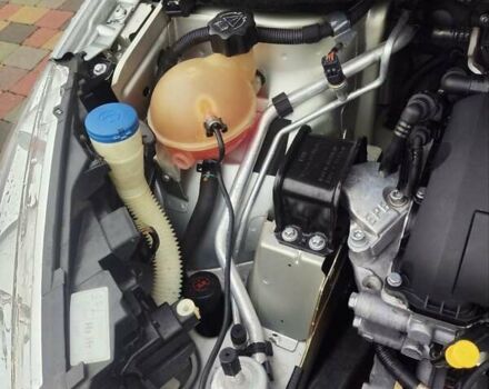 Серый Пежо 308, объемом двигателя 1.4 л и пробегом 229 тыс. км за 5900 $, фото 27 на Automoto.ua