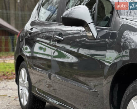 Серый Пежо 308, объемом двигателя 1.6 л и пробегом 96 тыс. км за 6700 $, фото 17 на Automoto.ua