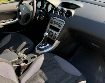 Серый Пежо 308, объемом двигателя 1.6 л и пробегом 165 тыс. км за 6200 $, фото 12 на Automoto.ua