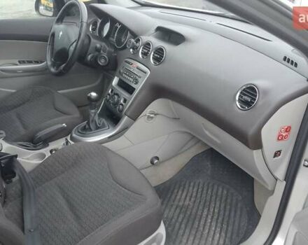 Серый Пежо 308, объемом двигателя 1.6 л и пробегом 238 тыс. км за 4000 $, фото 7 на Automoto.ua