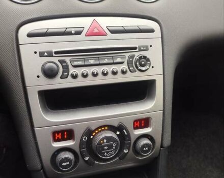 Серый Пежо 308, объемом двигателя 1.4 л и пробегом 229 тыс. км за 5900 $, фото 16 на Automoto.ua