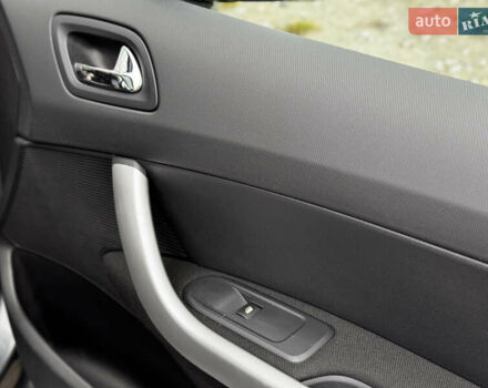 Серый Пежо 308, объемом двигателя 1.6 л и пробегом 96 тыс. км за 6700 $, фото 44 на Automoto.ua