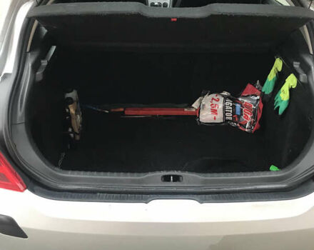 Серый Пежо 308, объемом двигателя 1.56 л и пробегом 340 тыс. км за 5400 $, фото 11 на Automoto.ua