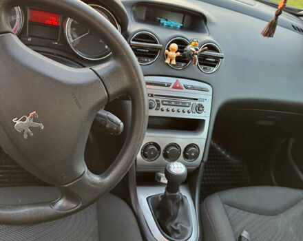 Сірий Пежо 308, об'ємом двигуна 1.4 л та пробігом 250 тис. км за 5200 $, фото 7 на Automoto.ua