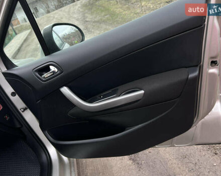 Серый Пежо 308, объемом двигателя 1.6 л и пробегом 201 тыс. км за 4999 $, фото 5 на Automoto.ua