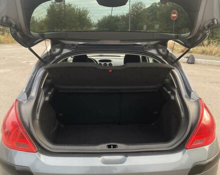 Серый Пежо 308, объемом двигателя 1.56 л и пробегом 216 тыс. км за 4600 $, фото 17 на Automoto.ua