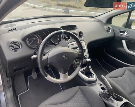 Серый Пежо 308, объемом двигателя 1.56 л и пробегом 216 тыс. км за 4600 $, фото 11 на Automoto.ua