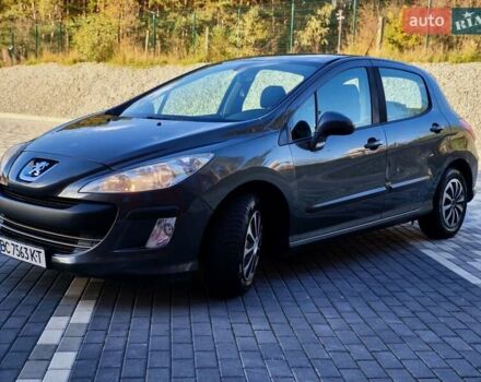 Пежо 308 2009 в Львове на Automoto.ua Серый Пежо 308, объемом двигателя 1.6 л и пробегом 223 тыс. км за 3900 $, фото 10 на Automoto.ua