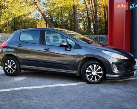 Пежо 308 2009 в Львове на Automoto.ua Серый Пежо 308, объемом двигателя 1.6 л и пробегом 223 тыс. км за 3900 $, фото 3 на Automoto.ua