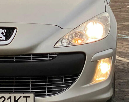 Серый Пежо 308, объемом двигателя 1.6 л и пробегом 225 тыс. км за 4900 $, фото 7 на Automoto.ua