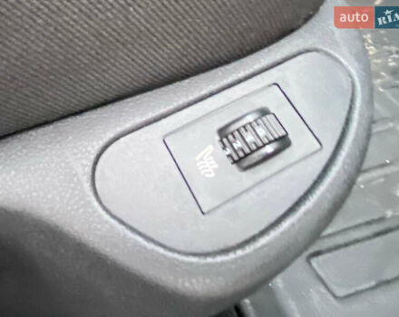 Серый Пежо 308, объемом двигателя 1.6 л и пробегом 225 тыс. км за 4900 $, фото 25 на Automoto.ua