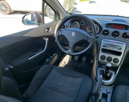Сірий Пежо 308, об'ємом двигуна 1.6 л та пробігом 250 тис. км за 5440 $, фото 12 на Automoto.ua