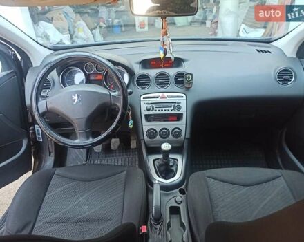Серый Пежо 308, объемом двигателя 1.6 л и пробегом 229 тыс. км за 5500 $, фото 3 на Automoto.ua