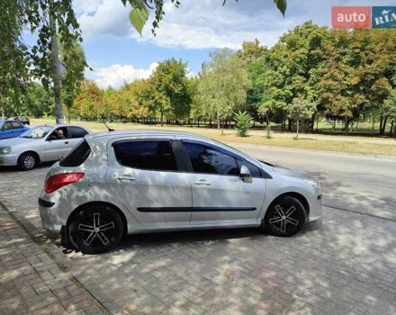 Серый Пежо 308, объемом двигателя 1.56 л и пробегом 146 тыс. км за 7500 $, фото 4 на Automoto.ua