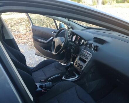 Серый Пежо 308, объемом двигателя 1.6 л и пробегом 280 тыс. км за 3700 $, фото 7 на Automoto.ua