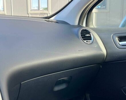 Сірий Пежо 308, об'ємом двигуна 1.6 л та пробігом 250 тис. км за 5440 $, фото 18 на Automoto.ua
