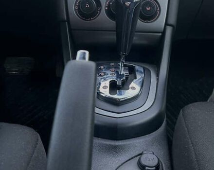 Серый Пежо 308, объемом двигателя 1.6 л и пробегом 98 тыс. км за 6700 $, фото 5 на Automoto.ua