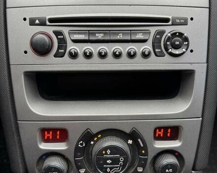 Серый Пежо 308, объемом двигателя 1.6 л и пробегом 220 тыс. км за 4900 $, фото 23 на Automoto.ua