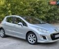 Серый Пежо 308, объемом двигателя 1.6 л и пробегом 47 тыс. км за 8199 $, фото 1 на Automoto.ua