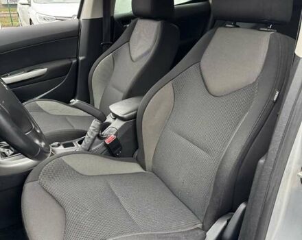 Серый Пежо 308, объемом двигателя 1.6 л и пробегом 220 тыс. км за 4900 $, фото 19 на Automoto.ua