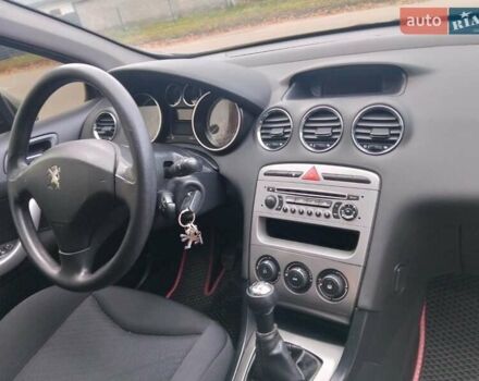 Серый Пежо 308, объемом двигателя 1.4 л и пробегом 175 тыс. км за 6700 $, фото 24 на Automoto.ua