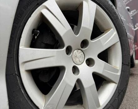 Серый Пежо 308, объемом двигателя 1.6 л и пробегом 220 тыс. км за 4900 $, фото 5 на Automoto.ua