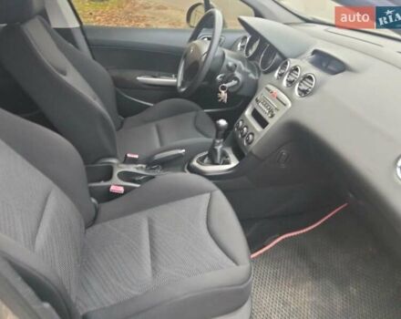 Серый Пежо 308, объемом двигателя 1.4 л и пробегом 175 тыс. км за 6700 $, фото 23 на Automoto.ua