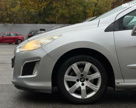 Пежо 308 2011 в Киеве на Automoto.ua Серый Пежо 308, объемом двигателя 1.6 л и пробегом 182 тыс. км за 6790 $, фото 4 на Automoto.ua