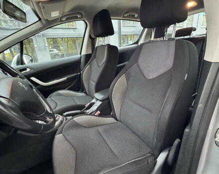 Серый Пежо 308, объемом двигателя 1.6 л и пробегом 214 тыс. км за 5800 $, фото 7 на Automoto.ua