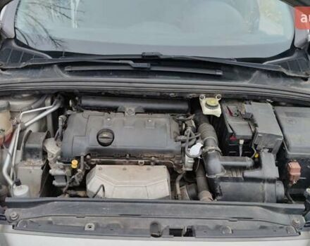 Серый Пежо 308, объемом двигателя 1.4 л и пробегом 175 тыс. км за 6700 $, фото 19 на Automoto.ua