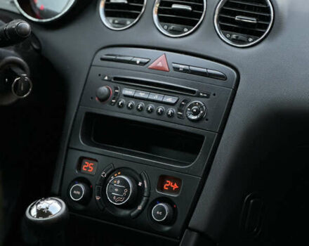 Сірий Пежо 308, об'ємом двигуна 1.6 л та пробігом 229 тис. км за 4999 $, фото 37 на Automoto.ua