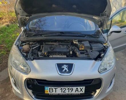 Серый Пежо 308, объемом двигателя 1.6 л и пробегом 142 тыс. км за 4500 $, фото 25 на Automoto.ua