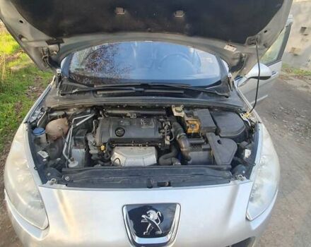 Серый Пежо 308, объемом двигателя 1.6 л и пробегом 142 тыс. км за 4500 $, фото 24 на Automoto.ua
