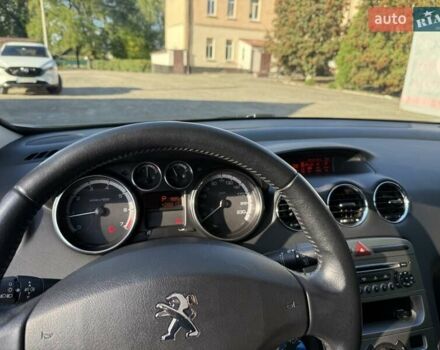 Серый Пежо 308, объемом двигателя 1.6 л и пробегом 88 тыс. км за 7500 $, фото 4 на Automoto.ua