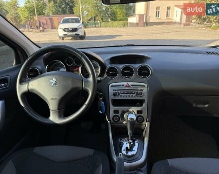 Серый Пежо 308, объемом двигателя 1.6 л и пробегом 88 тыс. км за 7500 $, фото 14 на Automoto.ua