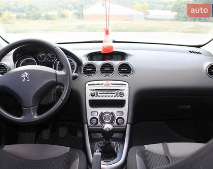 Серый Пежо 308, объемом двигателя 1.6 л и пробегом 154 тыс. км за 7900 $, фото 5 на Automoto.ua