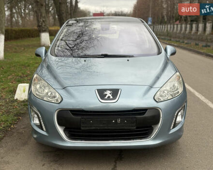 Серый Пежо 308, объемом двигателя 1.6 л и пробегом 147 тыс. км за 6700 $, фото 1 на Automoto.ua
