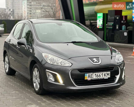 Серый Пежо 308, объемом двигателя 1.6 л и пробегом 150 тыс. км за 6999 $, фото 2 на Automoto.ua