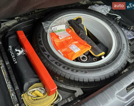 Сірий Пежо 308, об'ємом двигуна 1.6 л та пробігом 120 тис. км за 9700 $, фото 56 на Automoto.ua