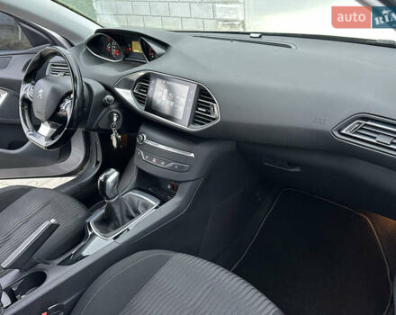 Сірий Пежо 308, об'ємом двигуна 1.6 л та пробігом 120 тис. км за 9700 $, фото 44 на Automoto.ua