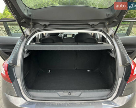 Серый Пежо 308, объемом двигателя 1.56 л и пробегом 218 тыс. км за 9700 $, фото 18 на Automoto.ua