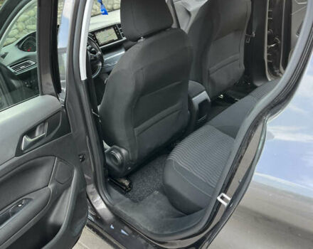 Серый Пежо 308, объемом двигателя 1.56 л и пробегом 218 тыс. км за 9700 $, фото 17 на Automoto.ua