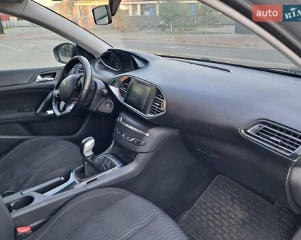 Сірий Пежо 308, об'ємом двигуна 1.56 л та пробігом 258 тис. км за 8900 $, фото 20 на Automoto.ua