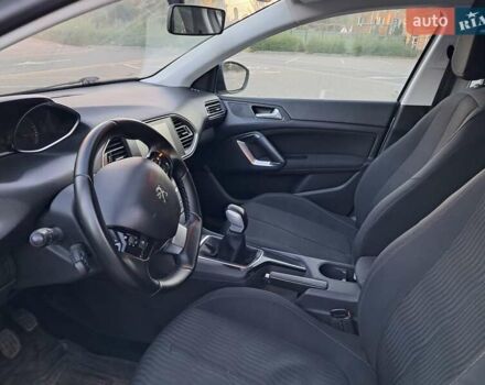 Сірий Пежо 308, об'ємом двигуна 1.56 л та пробігом 258 тис. км за 8900 $, фото 16 на Automoto.ua