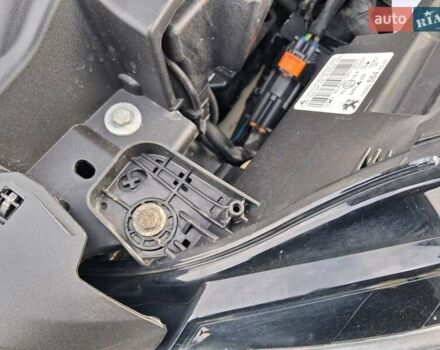 Серый Пежо 308, объемом двигателя 1.5 л и пробегом 84 тыс. км за 15400 $, фото 48 на Automoto.ua