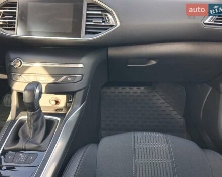 Серый Пежо 308, объемом двигателя 1.5 л и пробегом 84 тыс. км за 15400 $, фото 62 на Automoto.ua