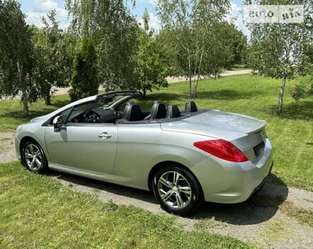 Сірий Пежо 308, об'ємом двигуна 2 л та пробігом 153 тис. км за 9600 $, фото 5 на Automoto.ua