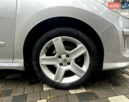 Сірий Пежо 308, об'ємом двигуна 1.56 л та пробігом 279 тис. км за 5900 $, фото 7 на Automoto.ua