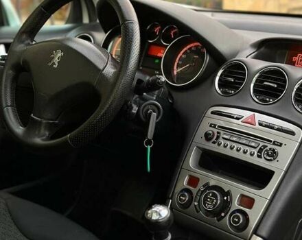Серый Пежо 308, объемом двигателя 1.6 л и пробегом 237 тыс. км за 4900 $, фото 14 на Automoto.ua